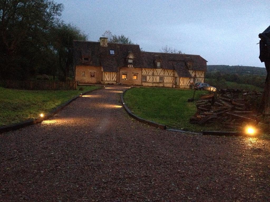 L'Oisellerie Cottages Le Renouard Exteriör bild